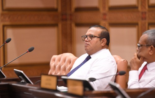 Sarukaaru badhaluvaa komme faharaku kunfunithakaai idhaarakuge hurihaa muvazzifun badhalu koggennnuvaane: Aslam