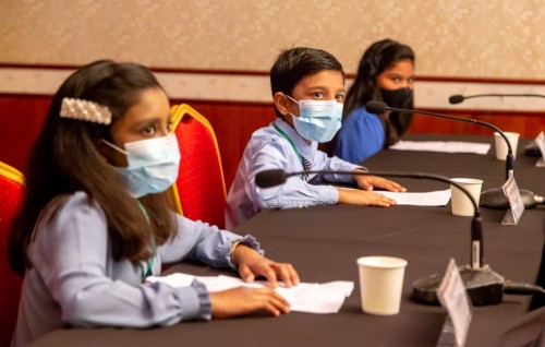 HEOC inn haahsa press conference eh, suvaalu kurumaai javaabu dhinumahves kudakudhin!