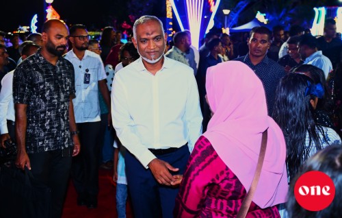 Hiyaalu thafaathu viyas Dhivehinge therey gai oiy ekuverikan nethigen gosgen nuvaane: Raees