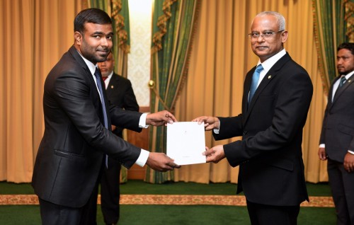 JSC ge member kamun Maniu isthiufaa dhehvvaifi