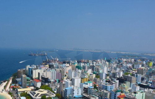 Nurahkaa minvarakah male' sarahahdhuge vai nusaafu vejje