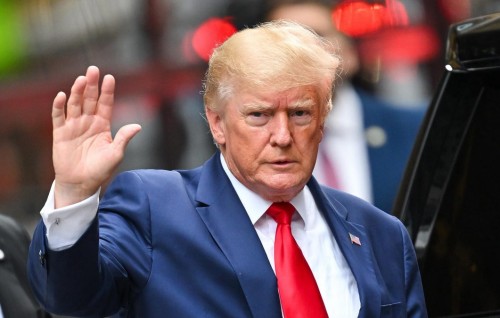 Donald Trump hayyaru koffi