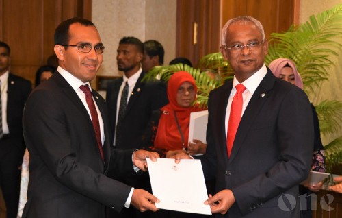 Maleehaa mashvaraa kurin, Maleeh beynunve vadaigennevee Majlis ah vadaigen javaabu dhaareeve vadaigathumah: Raees