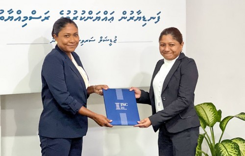 High court ge fandiyaaru kamah ayyan kuri Dheebanaaz aai Saleem fandiyaarukamuge huvaa kuravvaifi