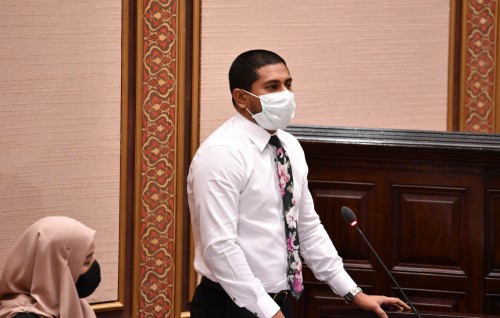 Magaamu gellidhaanethee birun Ali Aazim dhakkaa birugai jehigen kameh koffaane kamah heevumakee goaheh: Mahloof