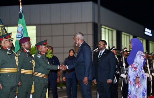 Dhivehi sifain ge vaige force ''MNDF Air Corps'' ufahdhaifi
