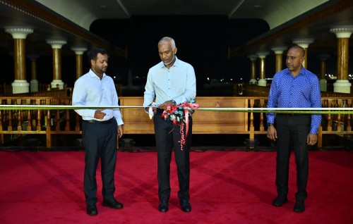 Mi 2 aharu 2129 mashrooeh kuriahdhaane: Raees 