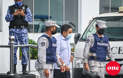 Raees Yameen miadhuves fuluhah haaziru kuranee