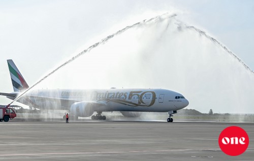 ONE Photo: VIA ge aa runway beynun kuran feshun