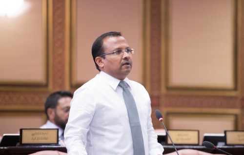 MNP thafaathu vaane, miee ehen party thah heylahvaalaane party eh: Riyaz