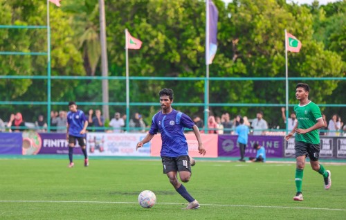 Laamaseelu Laamu Inter School football: Isdhoo in bodu thafaathakun Kalaidhoo balikoffi