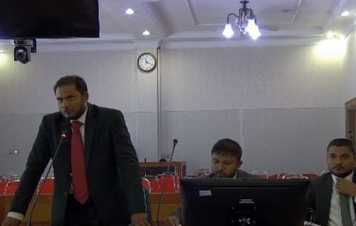 Fuggiri hiyaanaaiy: Sun ge 2 kunfunin sirru kuran edhunu hekithah dhaulathah dhinumakee goaheh: Shaah