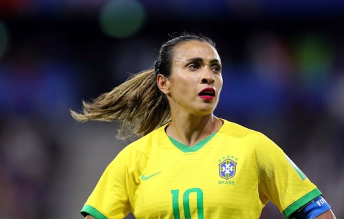 Football legend Marta gaumee team in retire kuranee