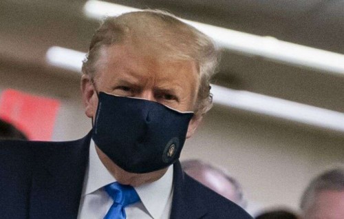Enme fahun Trump ves mask alhuhvvaifi