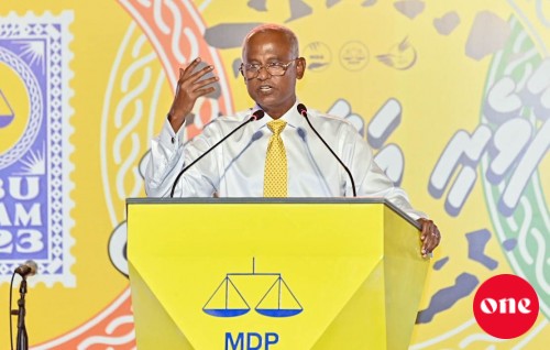 Ufan rashun maazee ge safuhaa thah hulhuvaalavvamun Raees kiyadhevvee boahiyaavahi kamah vee bodu ihumaaluge vaahaka!