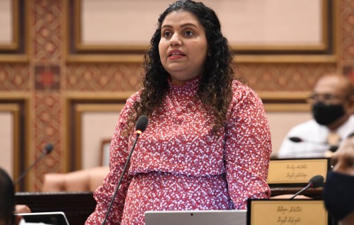 Fandiyaarun rahrashah goss kudakudhinge massala thah balai, kudakujjehge gothugai hure kuraa kushah maruge adhabu nudheyn faaskoffi