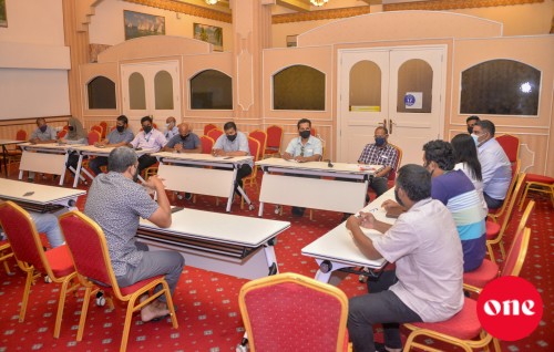Loan ah edhunu hurihaa media akah loan dhookohffi, adhives furusathu ebaoiy