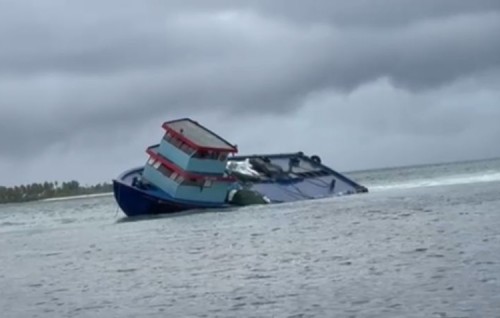 Roadha ah bahan gendhiya kaadu ge baavaiy thakaa eku dhoanyeh farah araifi, ehves mudhaleh salaamatheh nuvi