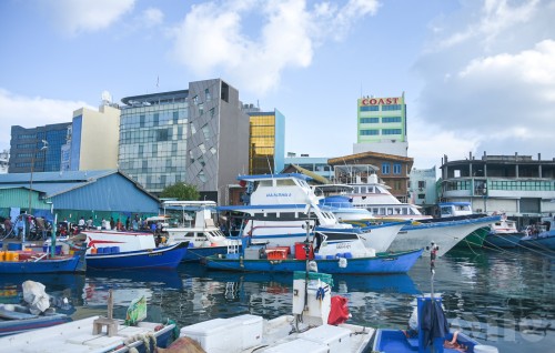 Zamaanee masdhoani faharu bandhe masverinah dhookuranee