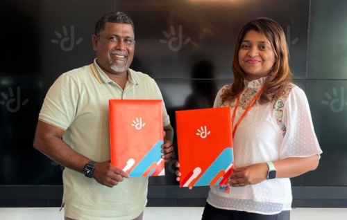 Skate Maldivesge developing partner akah Dhiraagu