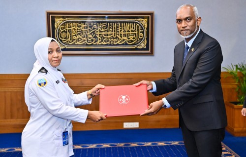 Maaniu vakikoh Commissioner general of Customs ge magaamah furathama faharah anhen beyfulheh