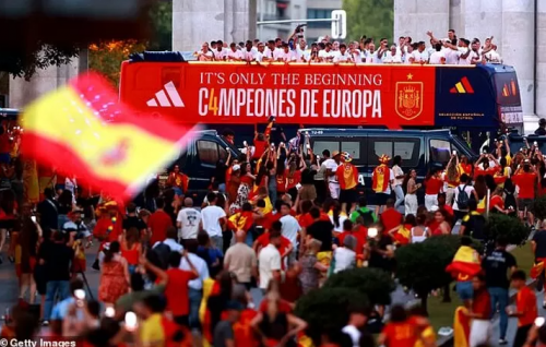 Spain team ah sharafuveri maruhabaa eh, etha haas supporter innaa eku ufaafaalhu koffi