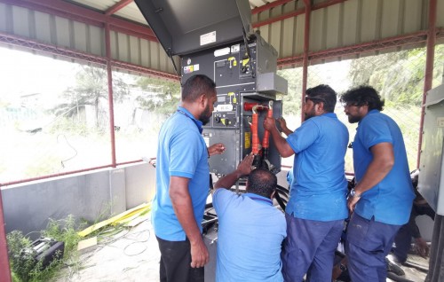 Vaguthee cable eh alhaigen hiyaa flat thakah current dheefi