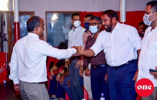 Jumhooree party ge congress december gai baavvanee