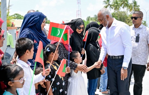 Dharin tharubiyyathu kuran ekasheegenvaa maahauleh gaaim kohdhinumugai dhemithi beynan: Raees