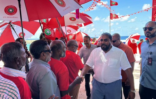 Hraam dhauvaa ekey goviyas, Yaameen jail ah laafai vanee kameh nukoh huhnavanikosheh noon: Gaasim