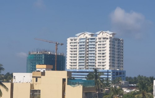 Lanka gai hayyru kuri Dhivehi aailaa: 10 Aharuge dharifulhuves detention gai, ekuhjjaa School ah nufonuvaathaa 2 aharu!