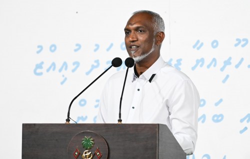 Vaudhuthah akurun akurah fuhdhaanan, rayyithun shakku nukuravvaa!: Raees