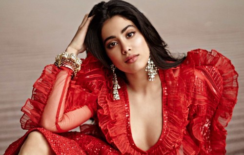 Janhvi Kapoor fenigendhaa enmme fahuge film ''Roohi!''