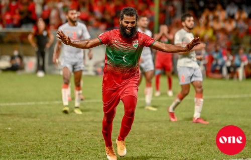 Raajje kulhey qualifying centralize koffi, host gaumeh adhi kandanaalhaa