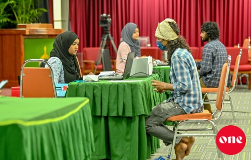 Roadha mahuge furathama 20 dhuvahu zakat ge gothugai 7.6 million rufiyaa libijje