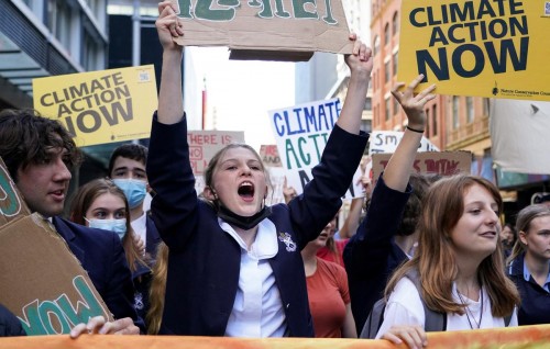 Australia sets new climate target in landmark bill
