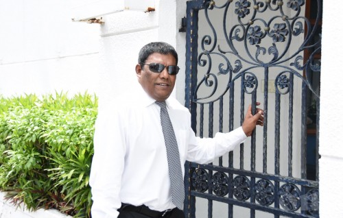Raees ge moonah kulhu jahaa meehakah 50,000 rufiyaa dheyne kamah Musthafaa vidhaalhu vi massala balanee