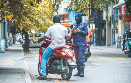 Parking sticker madhuve, sticker jehun huttaalaifi