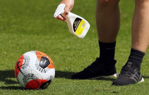 Premier league ge 18 Covid test eh positive, match thah faskuran jehidhaane