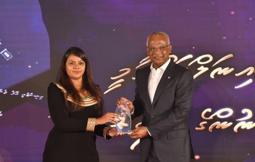 Miaharuge Rehendhi award 8 beyfulhakaai MPL ah