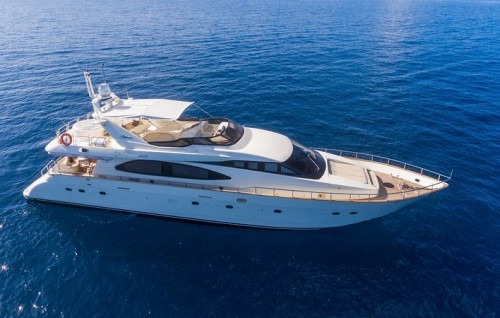 ADK group ge yatch eh gai roave ekaku fihijje