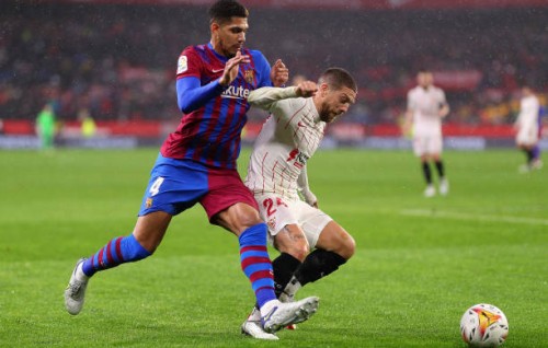 Rathakaa eku kulhunu Seville kairinves Barca ah point eh