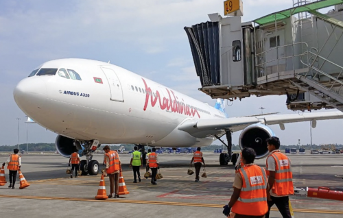 Maldivian aa gulhigen Lanka ah 3.8 tonne ge asaasee thakethi fonuvanee