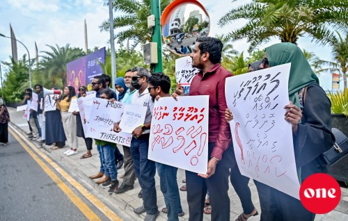 Masdharu gaanoonugai rangalhu kuranjehey kankan ebahuri, ekan rangalhuves gaboolu kuran: Fayyaz