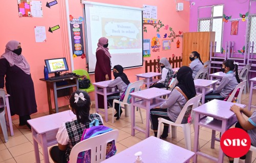 2 vana term ge kiyevun nimeynee 30 April gai, Dhiraasee aa aharu fashaanee May 26 gai