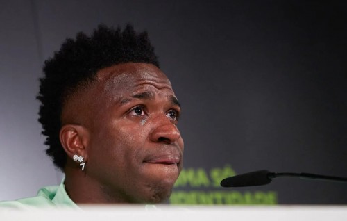 Brazil in bunanee Vinicius ah Ballon d'Or nulibumakee naslee thafaathu kurun kamah!