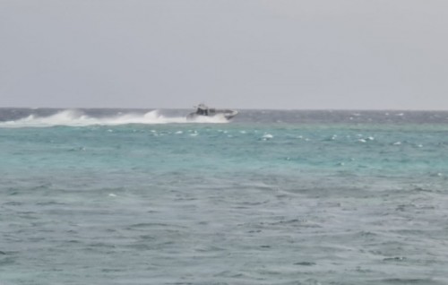 People traveling from Kaashidhoo to Lhaviyani Atoll rescued at sea after vessel sinks