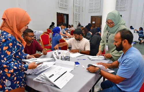 Vote karudhaahaai idhaaree samaanu rahrashah fonuvan fashaifi