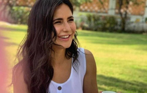 Firimeehaa Vicky Kaushal nulai Katrina Kaif Raajjeygai