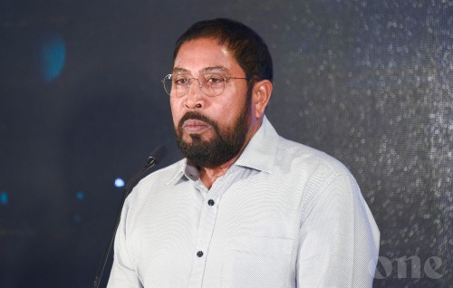 Kaadehdhoo Airport athuli mahssala: Bandaara Naibu dhahkkavaa vaahaka thaakun thaaku nujehey: Qasim